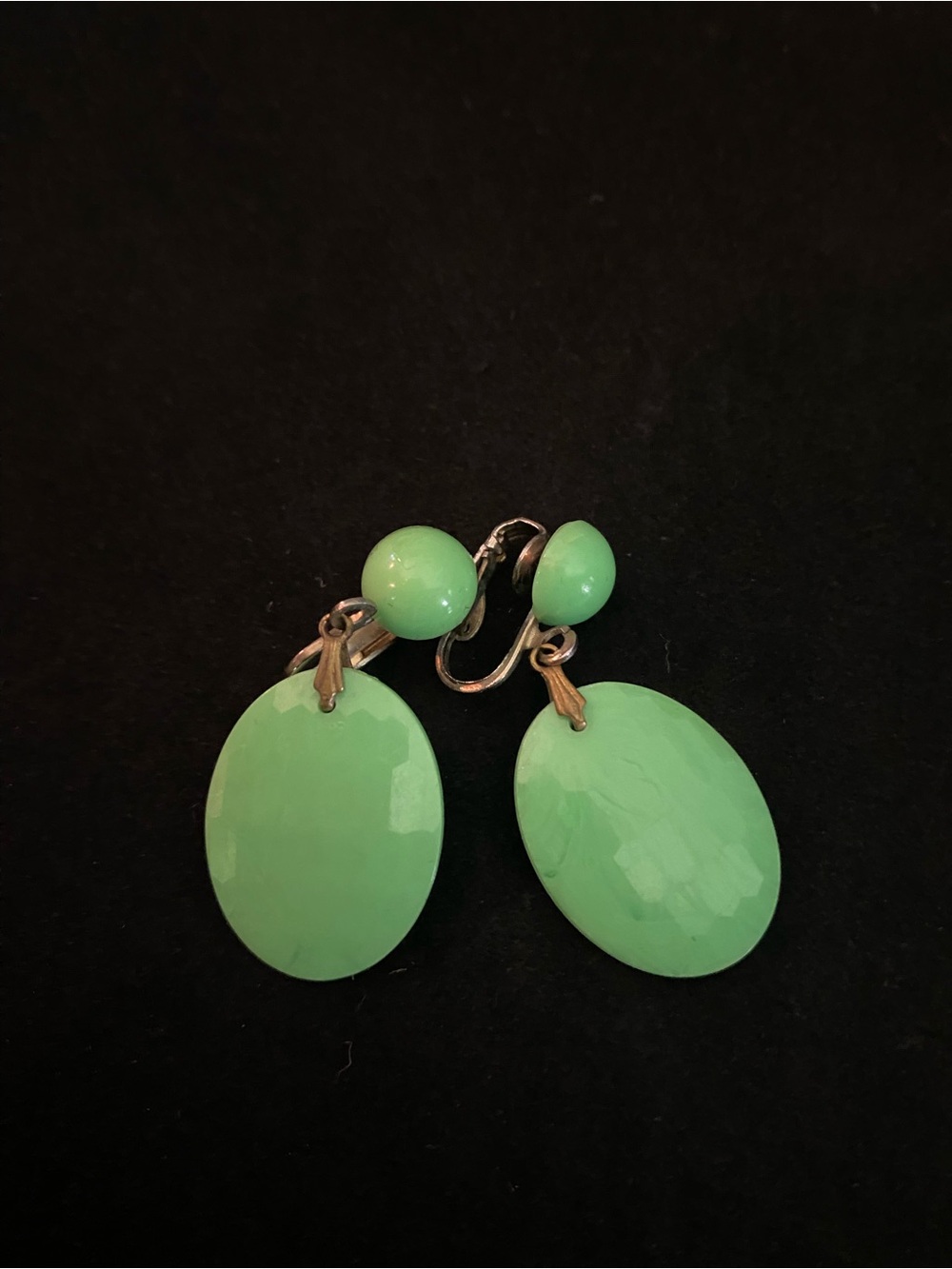 Vintage Green Oval Drop Clip-On Earrings